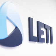 Foto LETI Logo Wand 